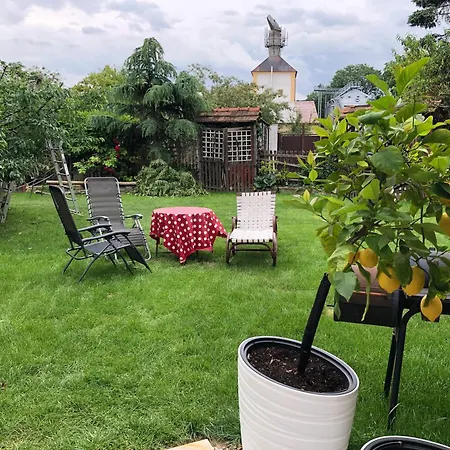 Na Namesti - Appartement Kounice